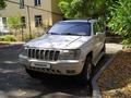 Jeep Grand Cherokee 2001 годаүшін5 500 000 тг. в Алматы