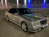 Mercedes-Benz E 320 2001 годаүшін5 500 000 тг. в Астана – фото 4