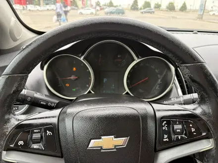 Chevrolet Cruze 2013 года за 2 550 000 тг. в Алматы – фото 9