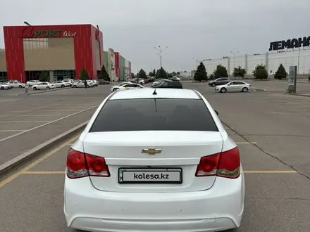 Chevrolet Cruze 2013 года за 2 550 000 тг. в Алматы – фото 2