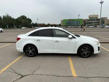 Chevrolet Cruze 2013 года за 2 550 000 тг. в Алматы – фото 3