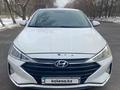 Hyundai Elantra 2018 годаfor7 000 000 тг. в Алматы