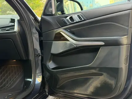 BMW X5 2021 года за 35 000 000 тг. в Астана – фото 31