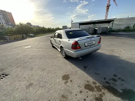 Mercedes-Benz C 200 1994 года за 2 300 000 тг. в Астана – фото 2