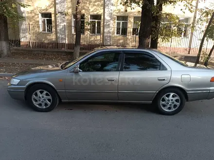 Toyota Camry 1998 года за 3 800 000 тг. в Алматы – фото 20