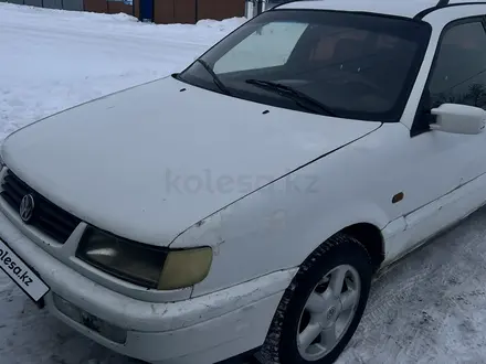 Volkswagen Passat 1994 года за 1 700 000 тг. в Кишкенеколь – фото 4