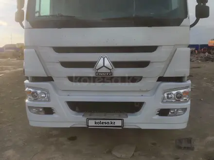 Howo  6X4 2015 года за 14 500 000 тг. в Астана