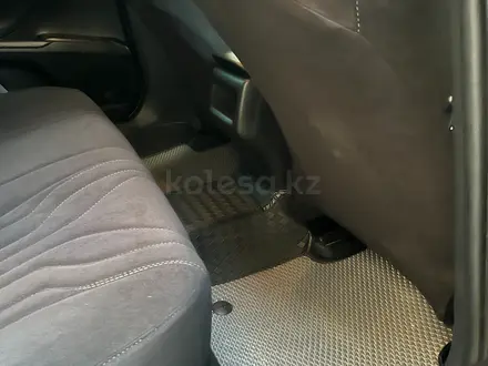 Toyota Camry 2021 года за 9 800 000 тг. в Актау – фото 10