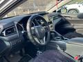 Toyota Camry 2021 года за 9 800 000 тг. в Актау – фото 14