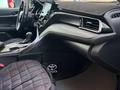 Toyota Camry 2021 года за 9 800 000 тг. в Актау – фото 9