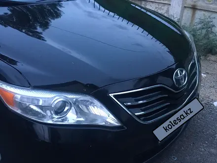 Toyota Camry 2010 года за 7 800 000 тг. в Тараз – фото 2