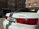 Hyundai Sonata 2009 годаүшін4 000 000 тг. в Петропавловск – фото 3