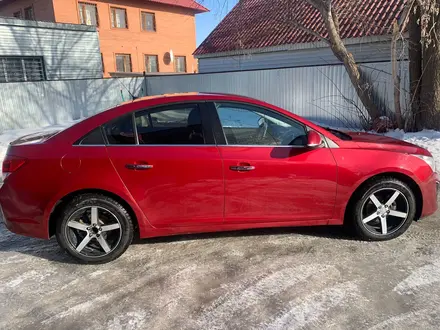 Chevrolet Cruze 2013 года за 4 300 000 тг. в Актобе – фото 2