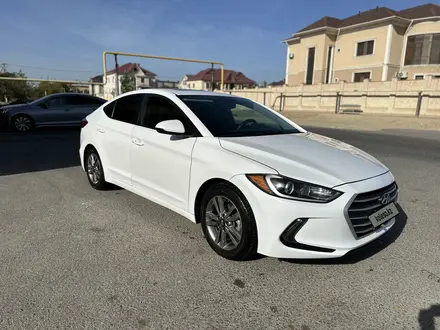 Hyundai Elantra 2018 года за 5 500 000 тг. в Актау – фото 3