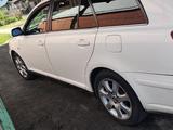 Toyota Avensis 2004 года за 4 500 000 тг. в Алматы – фото 3