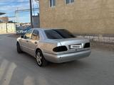 Mercedes-Benz E 230 1997 года за 2 200 000 тг. в Жанаозен – фото 2