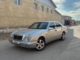 Mercedes-Benz E 230 1997 года за 2 200 000 тг. в Жанаозен
