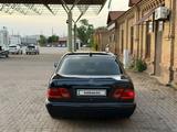 Mercedes-Benz E 280 1999 года за 3 200 000 тг. в Шымкент – фото 3