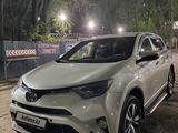 Toyota RAV4 2016 годаүшін10 700 000 тг. в Алматы
