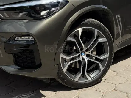 BMW X5 2021 года за 31 500 000 тг. в Караганда – фото 9