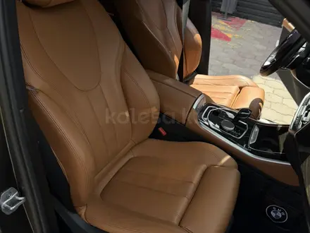 BMW X5 2021 года за 31 500 000 тг. в Караганда – фото 21