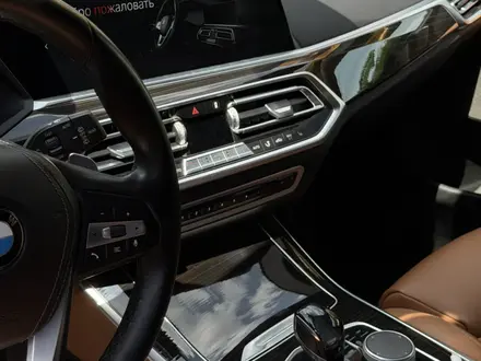 BMW X5 2021 года за 31 500 000 тг. в Караганда – фото 25