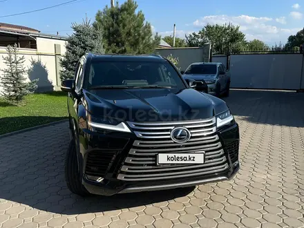 Lexus LX 600 2023 года за 75 000 000 тг. в Алматы