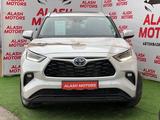 Toyota Highlander 2022 года за 27 590 000 тг. в Шымкент – фото 2