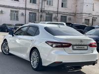 Toyota Camry 2018 года за 13 800 000 тг. в Алматы