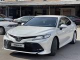 Toyota Camry 2018 года за 13 800 000 тг. в Алматы – фото 3