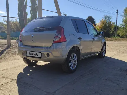 Renault Sandero 2014 года за 2 800 000 тг. в Уральск – фото 3