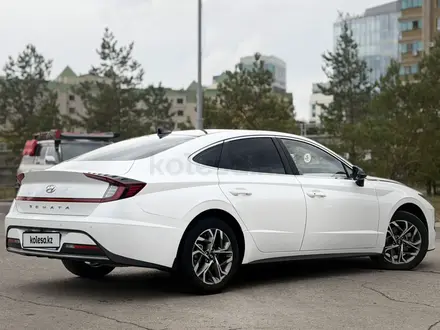 Hyundai Sonata 2022 года за 9 400 000 тг. в Астана – фото 12