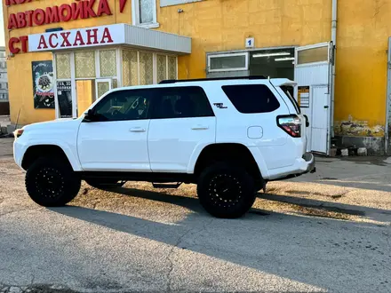 Toyota 4Runner 2020 года за 16 000 000 тг. в Актау – фото 2