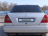 Mercedes-Benz C 200 1993 года за 2 000 000 тг. в Балпык би – фото 2