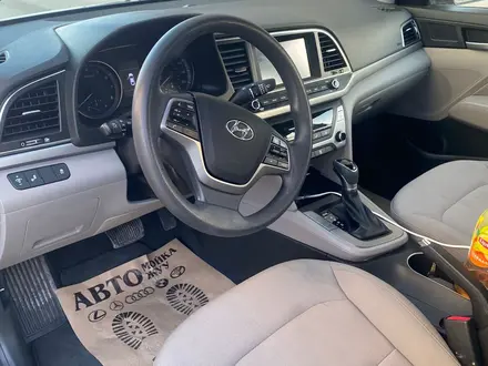 Hyundai Elantra 2018 года за 4 200 000 тг. в Актобе – фото 5