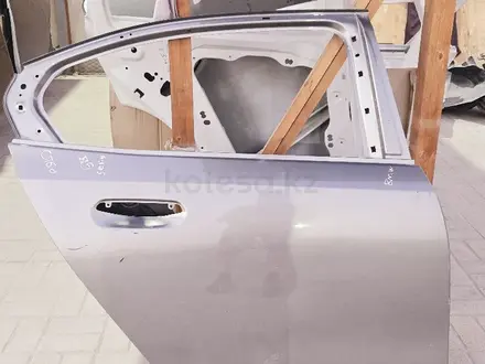 Задняя правая дверь BMW 5 Series G60 за 300 000 тг. в Алматы