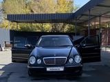 Mercedes-Benz E 320 2001 года за 5 215 000 тг. в Алматы – фото 3