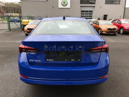 Skoda Octavia 2022 года за 13 500 000 тг. в Алматы – фото 8