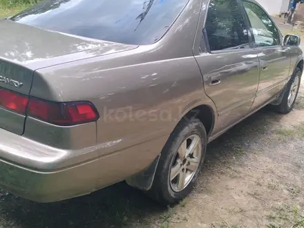 Toyota Camry 1998 года за 2 600 000 тг. в Алматы – фото 5