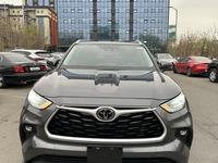 Toyota Highlander 2022 годаүшін26 300 000 тг. в Алматы