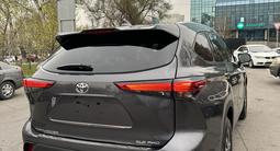 Toyota Highlander 2022 года за 26 300 000 тг. в Алматы – фото 3