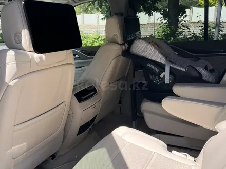 Cadillac Escalade 2023 года за 63 000 000 тг. в Алматы – фото 10