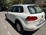 Volkswagen Touareg 2011 годаүшін16 500 000 тг. в Алматы – фото 4