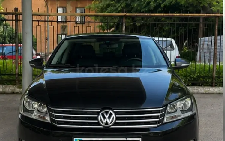 Volkswagen Passat 2012 года за 5 950 000 тг. в Алматы