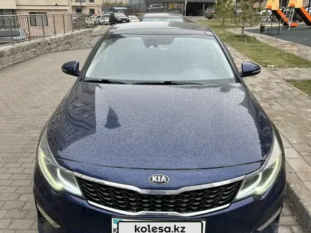 Kia Optima 2018 года за 10 500 000 тг. в Шымкент – фото 2