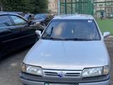 Nissan Primera 1993 годаfor800 000 тг. в Сатпаев