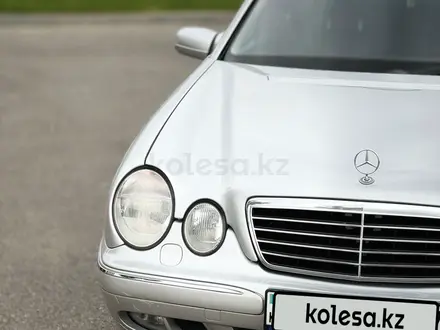 Mercedes-Benz E 320 2000 года за 6 200 000 тг. в Шымкент – фото 2