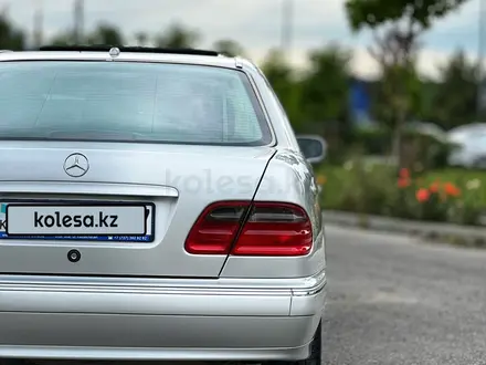 Mercedes-Benz E 320 2000 года за 6 200 000 тг. в Шымкент – фото 9