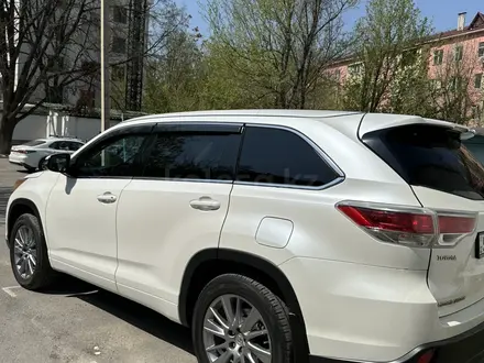 Toyota Highlander 2015 года за 15 000 000 тг. в Шымкент – фото 2