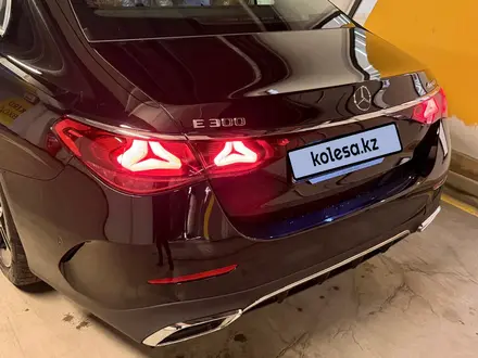 Mercedes-Benz E 300 2025 года за 44 900 000 тг. в Алматы – фото 9